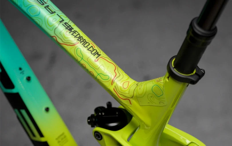 Dyedbro Kit De Protection Du Cadre - Couleur Enduro World Series 3 Dyedbro Kit De Protection Du Cadre - Couleur Enduro World Series – Image 3