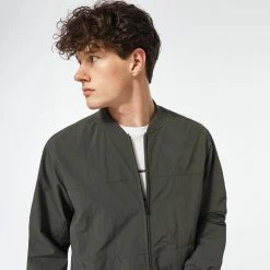 Oakley Veste Grid - New Dark Brush 11 Oakley Veste Grid - New Dark Brush -Vélos Soldes 193517364519 oakley grid jacket new dark brush main 001