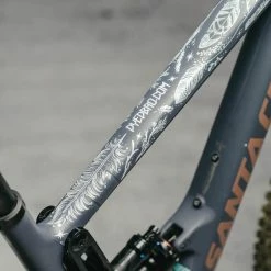 Dyedbro Kit De Protection De La Monture Dream Catcher - Blanc Mat 6 Dyedbro Kit De Protection De La Monture Dream Catcher - Blanc Mat -Vélos Soldes 98278691 0DA1 400B B2F2 BC02676E3E9B 1024x1024 2x