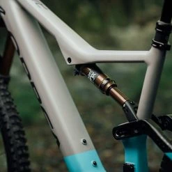 Orbea RISE H10 Gris Souris-Bleu Ciel (mat) 7 Orbea RISE H10 Gris Souris-Bleu Ciel (mat) -Vélos Soldes Bikecheck Exterior RiseH10 Grey Blue 5