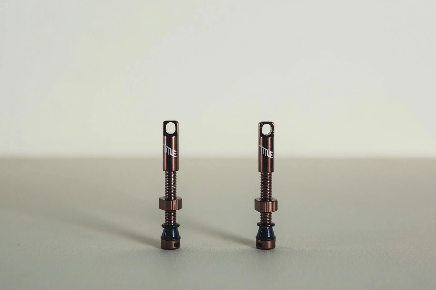 Title MTB Valves Tubeless - Cooper 2 Title MTB Valves Tubeless - Cooper – Image 2