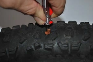 MaXalami Kit De Réparation Tubeless De Base 3 MaXalami Kit De Réparation Tubeless De Base – Image 3