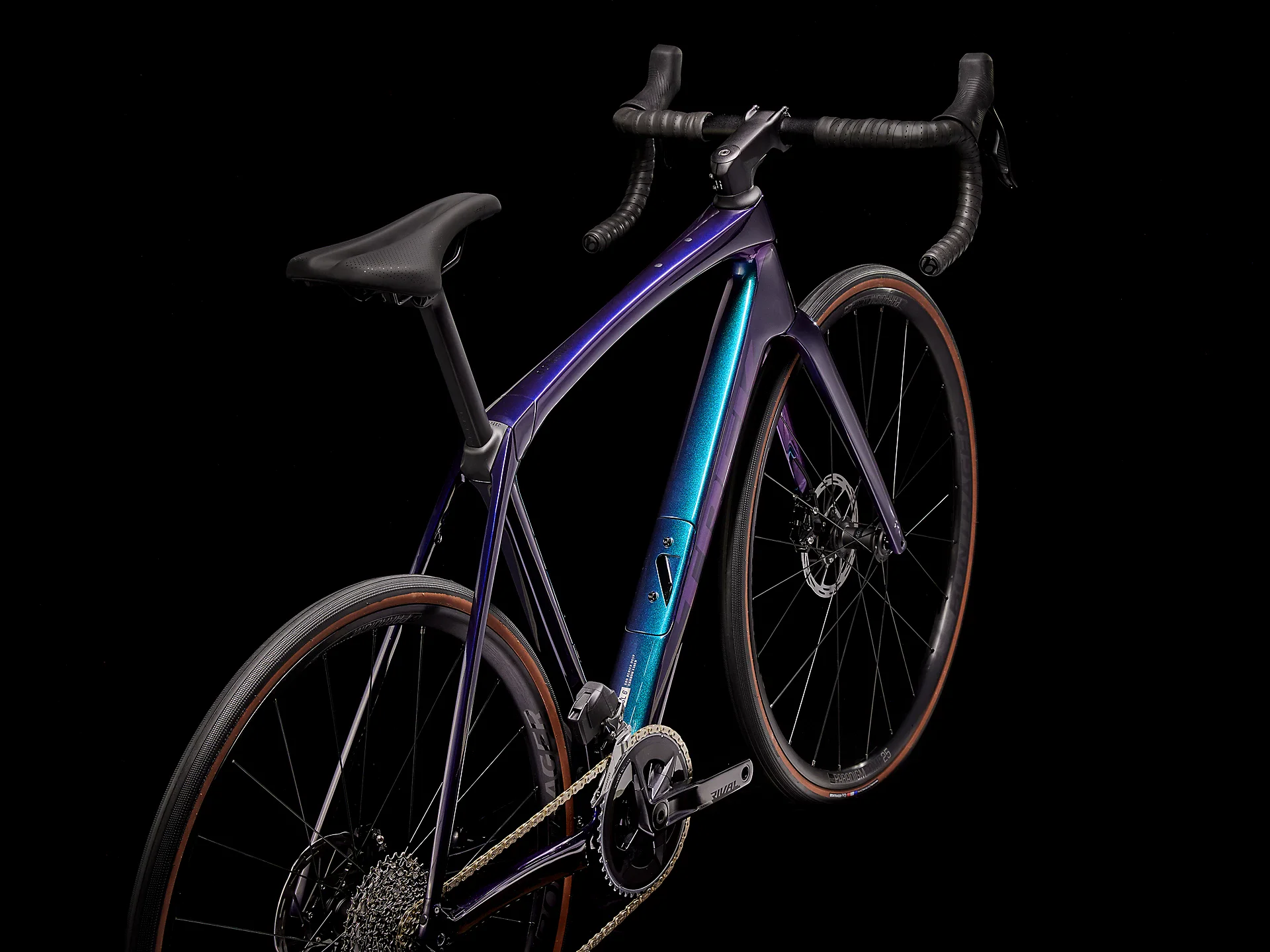 Trek Domane SL 6 ETap Gen 4 Deep Dark Blue 3 Trek Domane SL 6 ETap Gen 4 Deep Dark Blue – Image 3