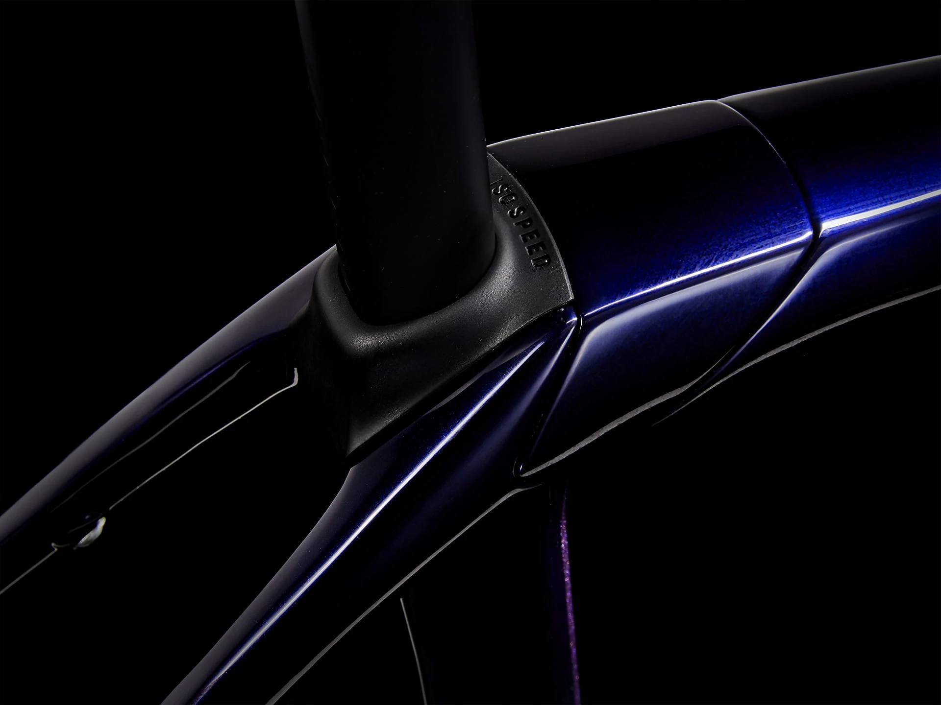 Trek Domane SL 6 ETap Gen 4 Deep Dark Blue 7 Trek Domane SL 6 ETap Gen 4 Deep Dark Blue – Image 7