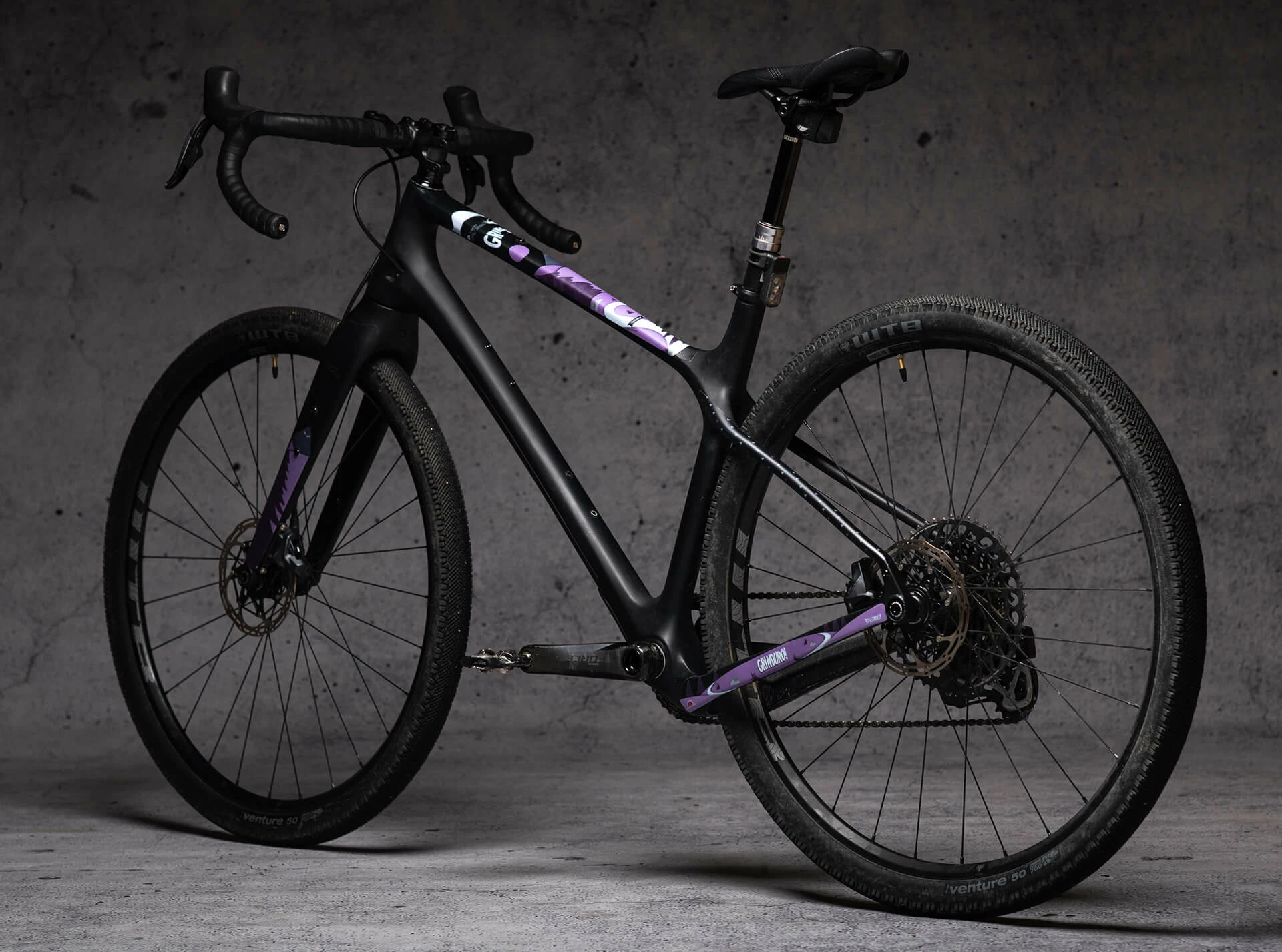 Dyedbro Kit De Protection De Cadre Gravel Grinduro - Purple Matte 4 Dyedbro Kit De Protection De Cadre Gravel Grinduro - Purple Matte – Image 4