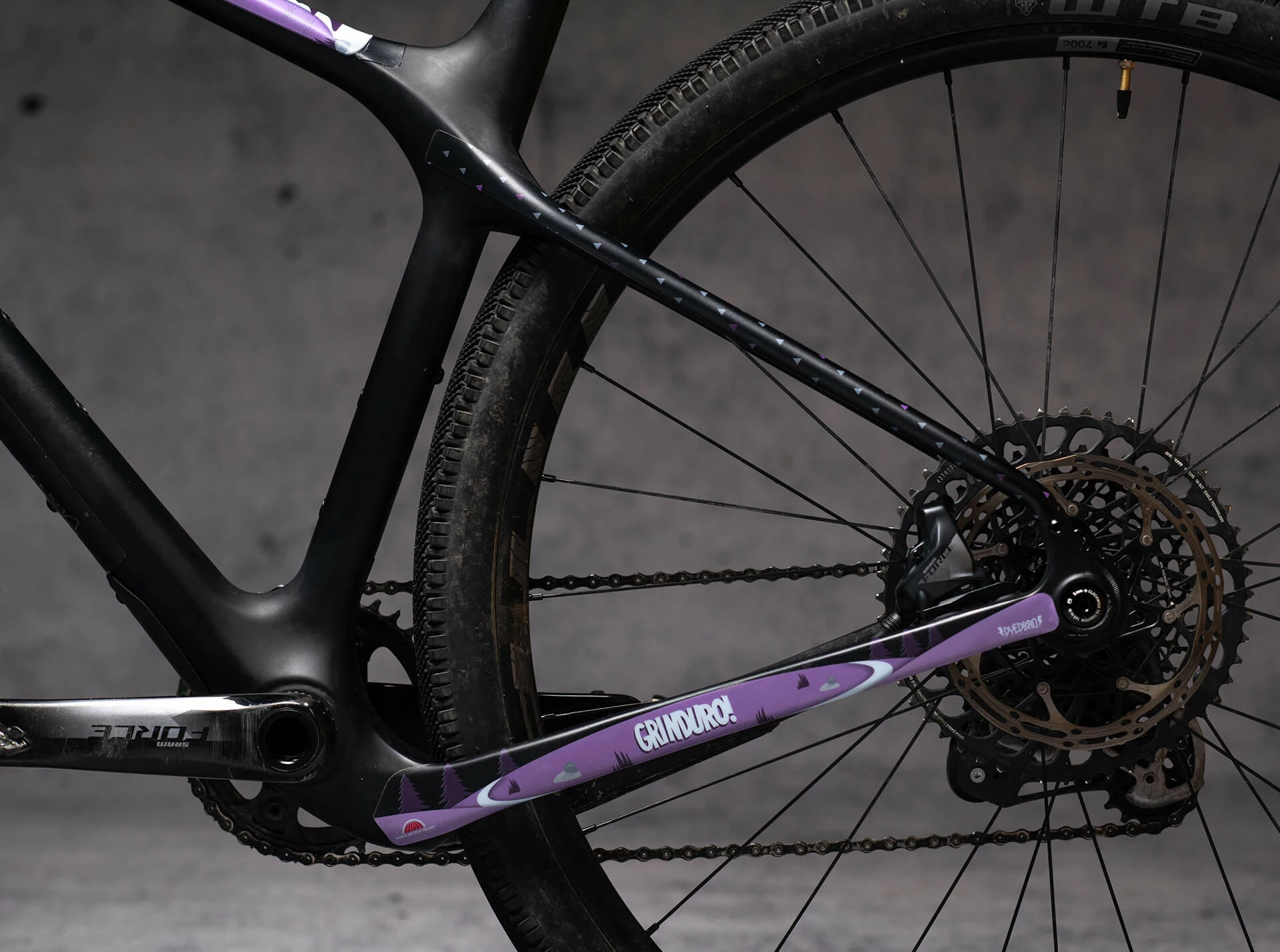 Dyedbro Kit De Protection De Cadre Gravel Grinduro - Purple Matte 5 Dyedbro Kit De Protection De Cadre Gravel Grinduro - Purple Matte – Image 5