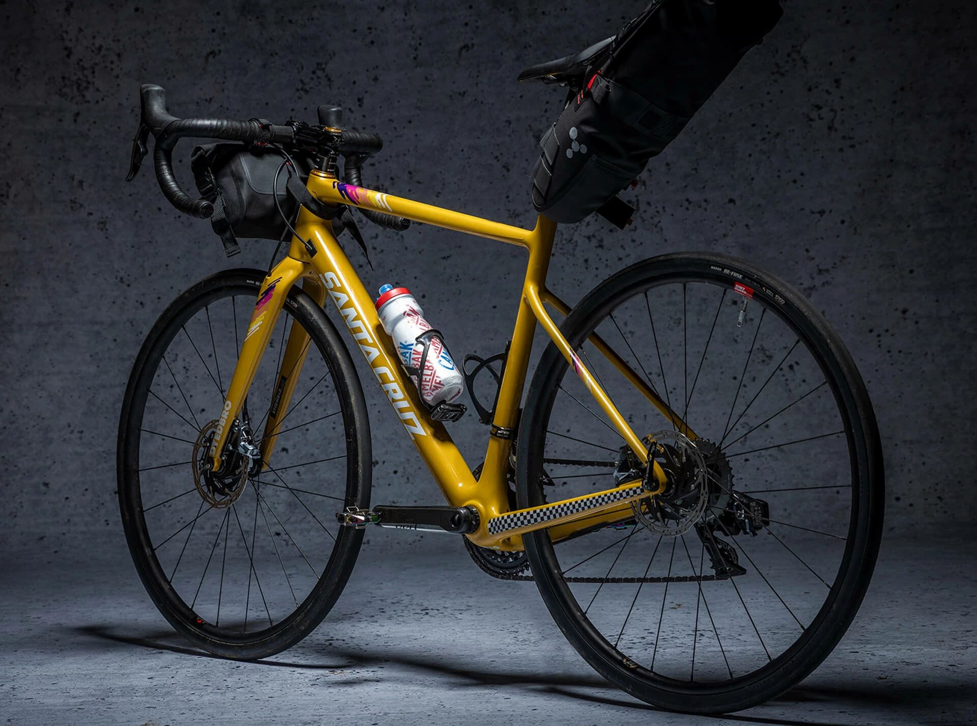 Dyedbro Kit De Protection De Cadre Gravel 80s - Matte 5 Dyedbro Kit De Protection De Cadre Gravel 80s - Matte – Image 5