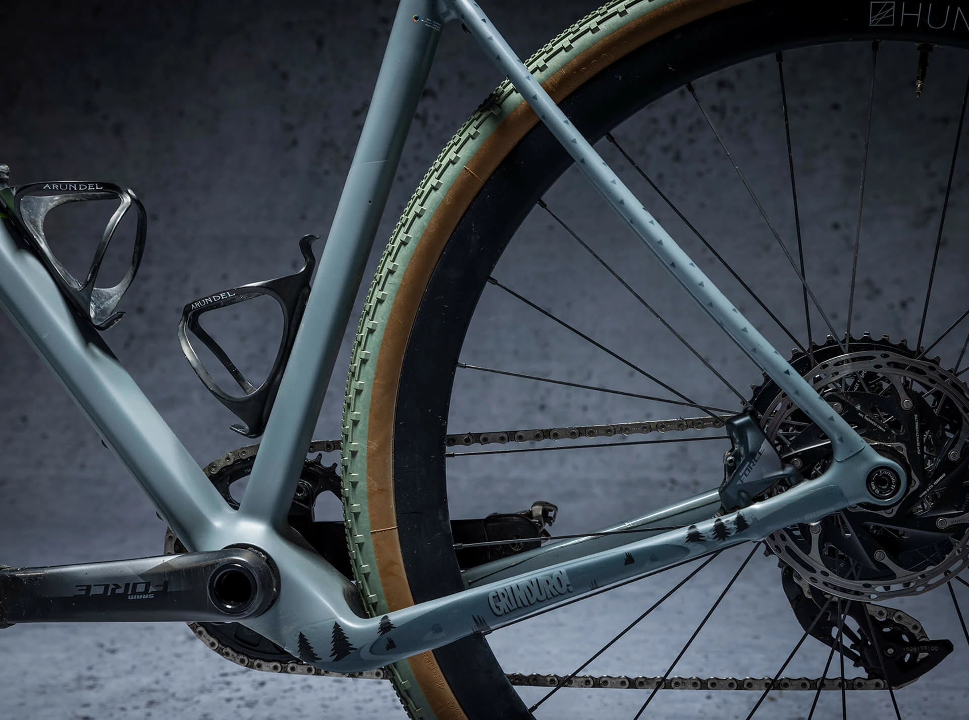 Dyedbro Kit De Protection De Cadre Gravel Grinduro - Black Matte 3 Dyedbro Kit De Protection De Cadre Gravel Grinduro - Black Matte – Image 3