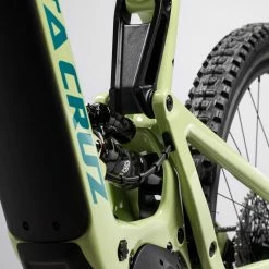 Santa Cruz Heckler 9 C S-Kit Brillant Vert Avocat 20 Santa Cruz Heckler 9 C S-Kit Brillant Vert Avocat -Vélos Soldes MY22 Heckler9 details 005
