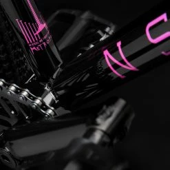 Ns-bikes Metropolis 3 - Dirtbike - Noir -Vélos Soldes Metro 3 3 scaled