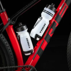 Procaliber 9.5 Rouge Radioactif / Trek Noir -Vélos Soldes Procaliber95 22 33258 B Accessory1