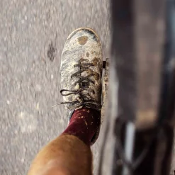 Quoc Chaussures De Gravel Gran Tourer - Noir/Gomme 15 Quoc Chaussures De Gravel Gran Tourer - Noir/Gomme -Vélos Soldes QUOC Gran Tourer Lace BlackGum Gravel Cycling Shoe Lifestyle 2 1100x