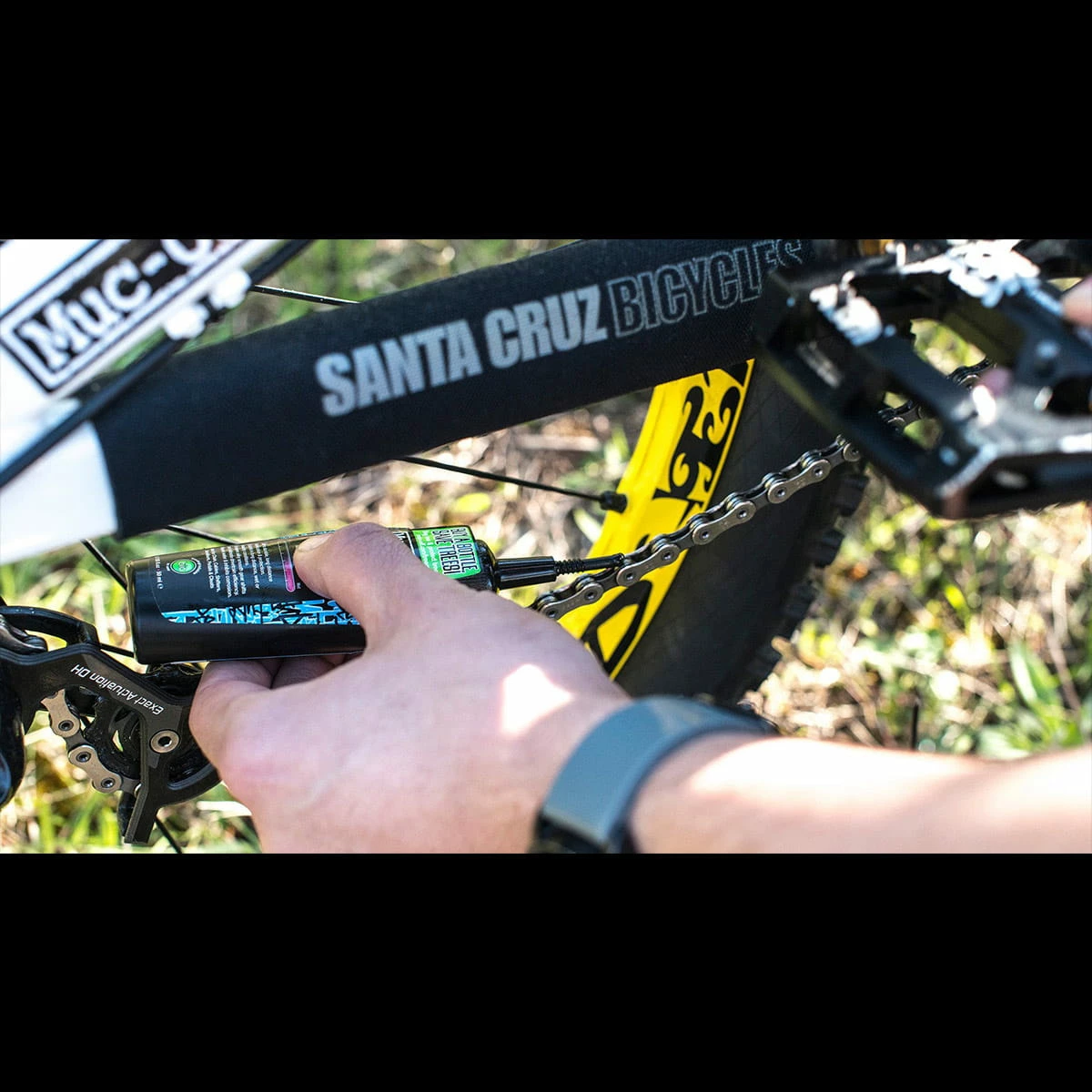 Muc-Off Kit De Lavage, Protection Et Lubrification (version Lubrification à Sec) 2 Muc-Off Kit De Lavage, Protection Et Lubrification (version Lubrification à Sec) – Image 2